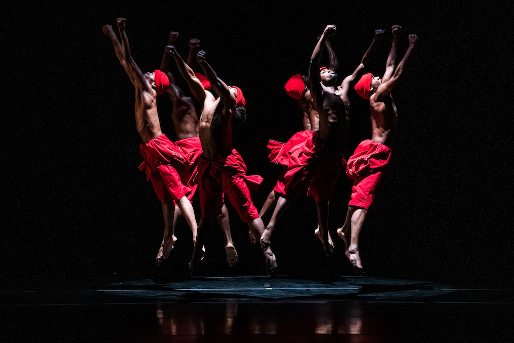 танцующая девушка чб. черный танец. Black dance майкоп танцы. черный танец. черный танец.