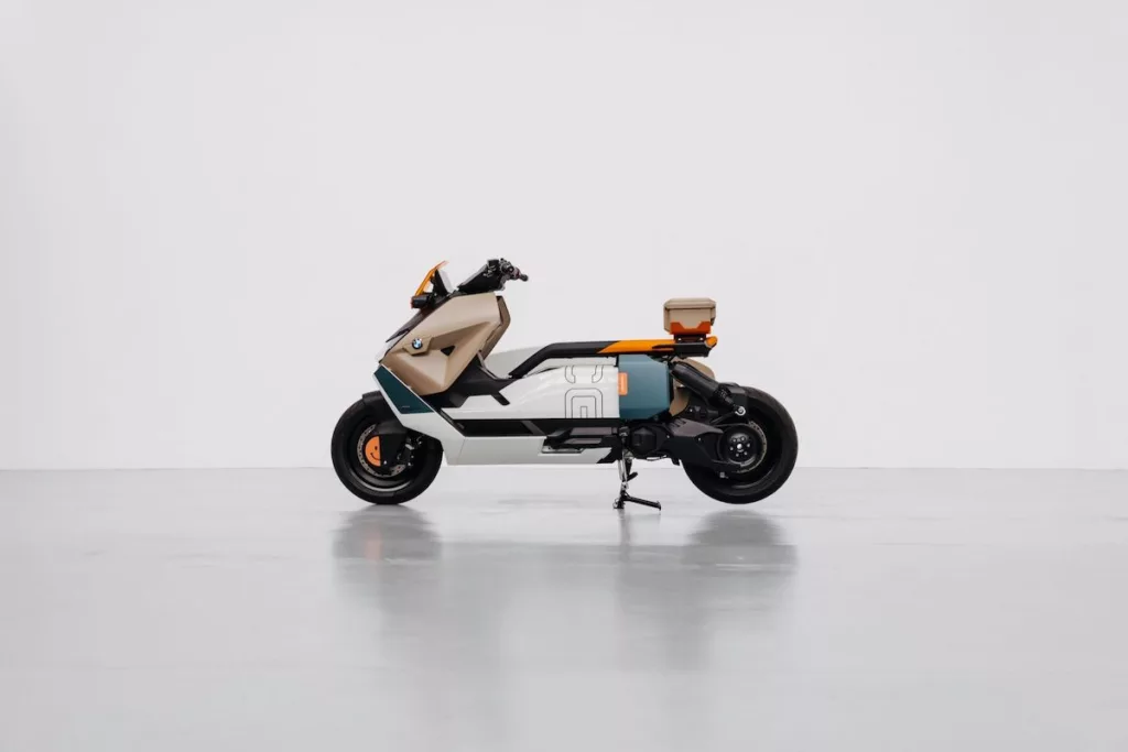 BMW CE 04 Vagabund Moto Concept E-Scooter