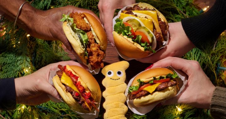 Cris Crinkle Cut at Shake Shack Spreads Holiday Cheer