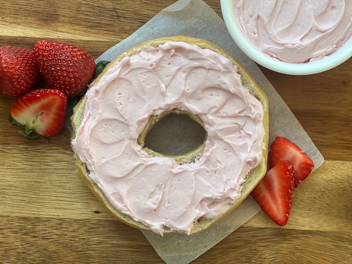 Spread Strawberry Cream Cheese