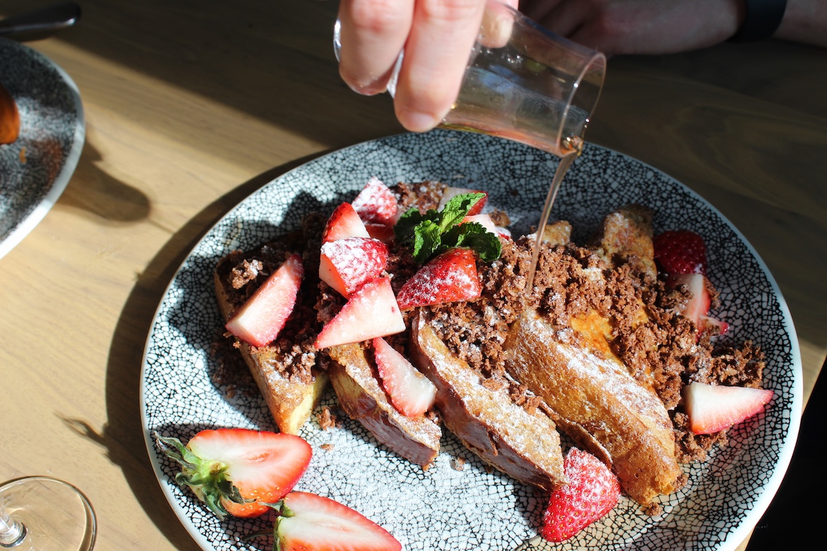 Sky Bar Sunday Brunch at Hook & Ladder in Conshy 3 Sky Bar Sunday Brunch