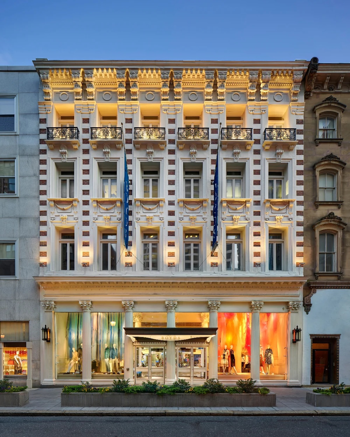 Artur Kirsh Opens a Signature Salon Inside Boyds Philadelphia 2 Artur Kirsh