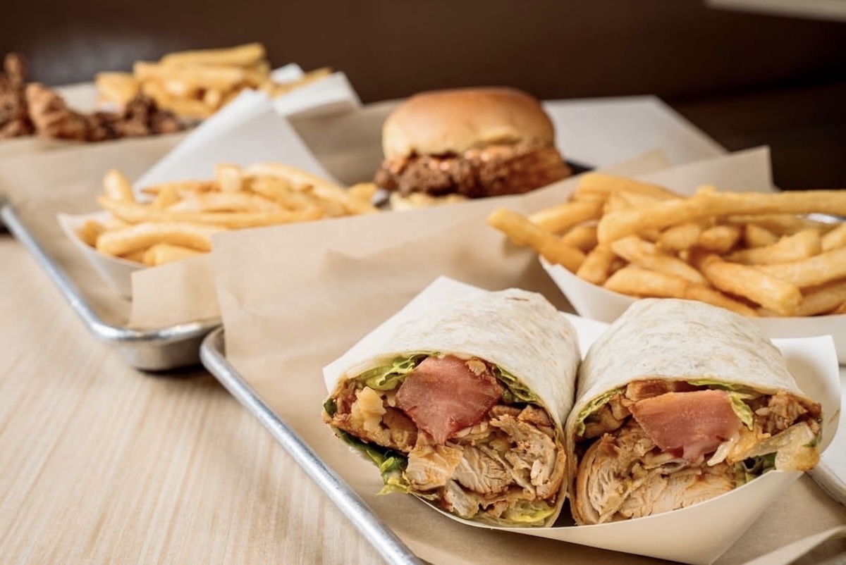 M2O Burgers Opens Its Sixth Philadelphia Location at The Concourse at Comcast Center 3 M2O Burgers and Salads