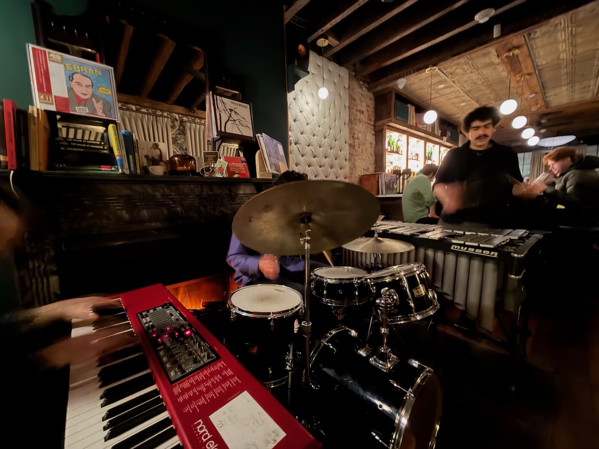 September Sessions Bring Live Music and Negroni Week to Sassafras and 48 Record Bar 3 September Sessions