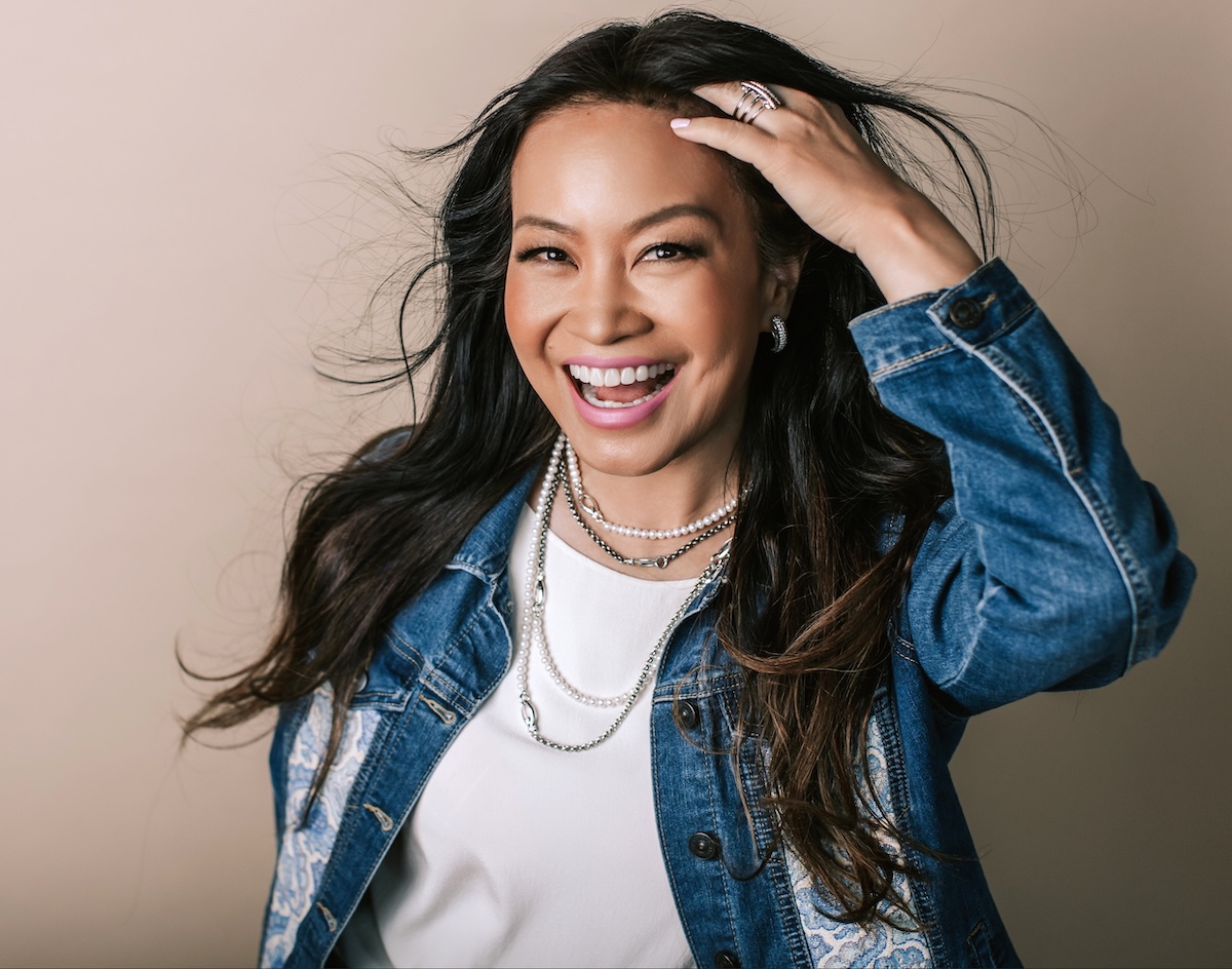 Jen Su: Connected 3 Jen Su