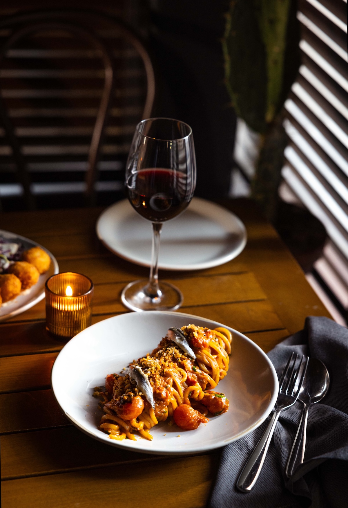 Corte Oven & Bar Opens in East Market With a Wood-Fired Oven at the Center 3 Corte Oven & Bar dosagemagazine.com