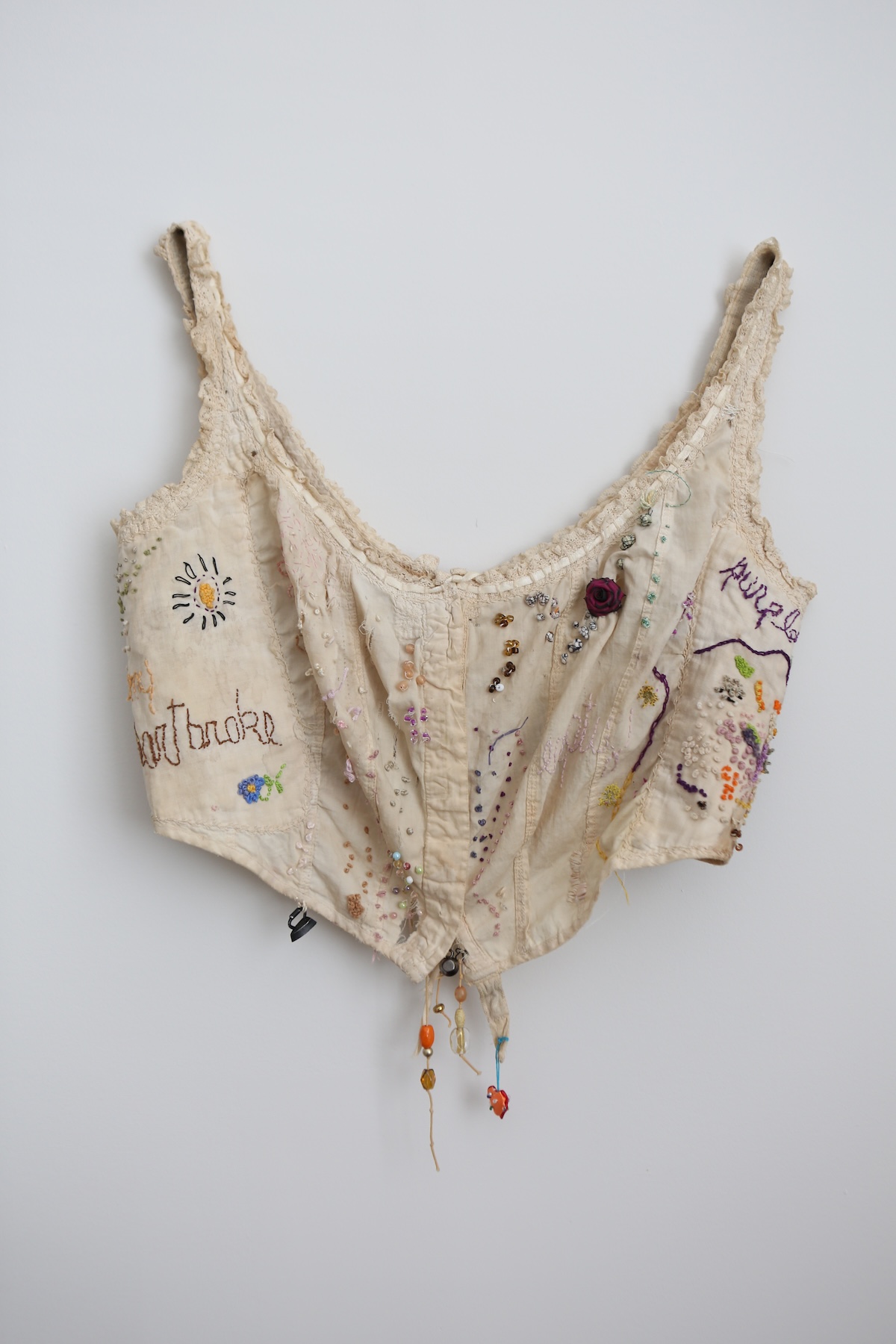InLiquid Opens "Let’s begin in the middle", a Seven-Artist Fiber Arts Exhibition 5 Rebecca Kelly, heartbroke, 2019